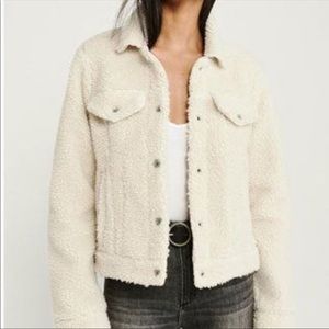Abercombie & Fitch, Sherpa Jacket, Cream, size Medium